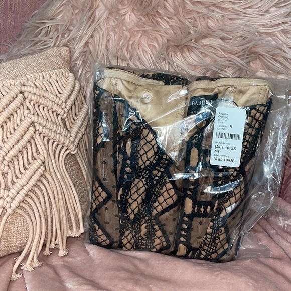 Bardot Zendaya Mini Lace Dress in Black Sz. Medium NWT - Picture 9 of 12